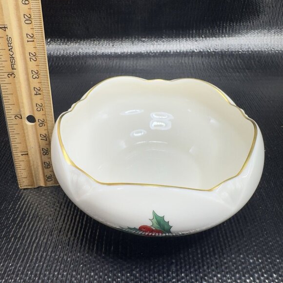 Pickard China Christmas Holly Berry Made In USA Fine Porcelain Dish Bowl Gold - Picture 4 of 10